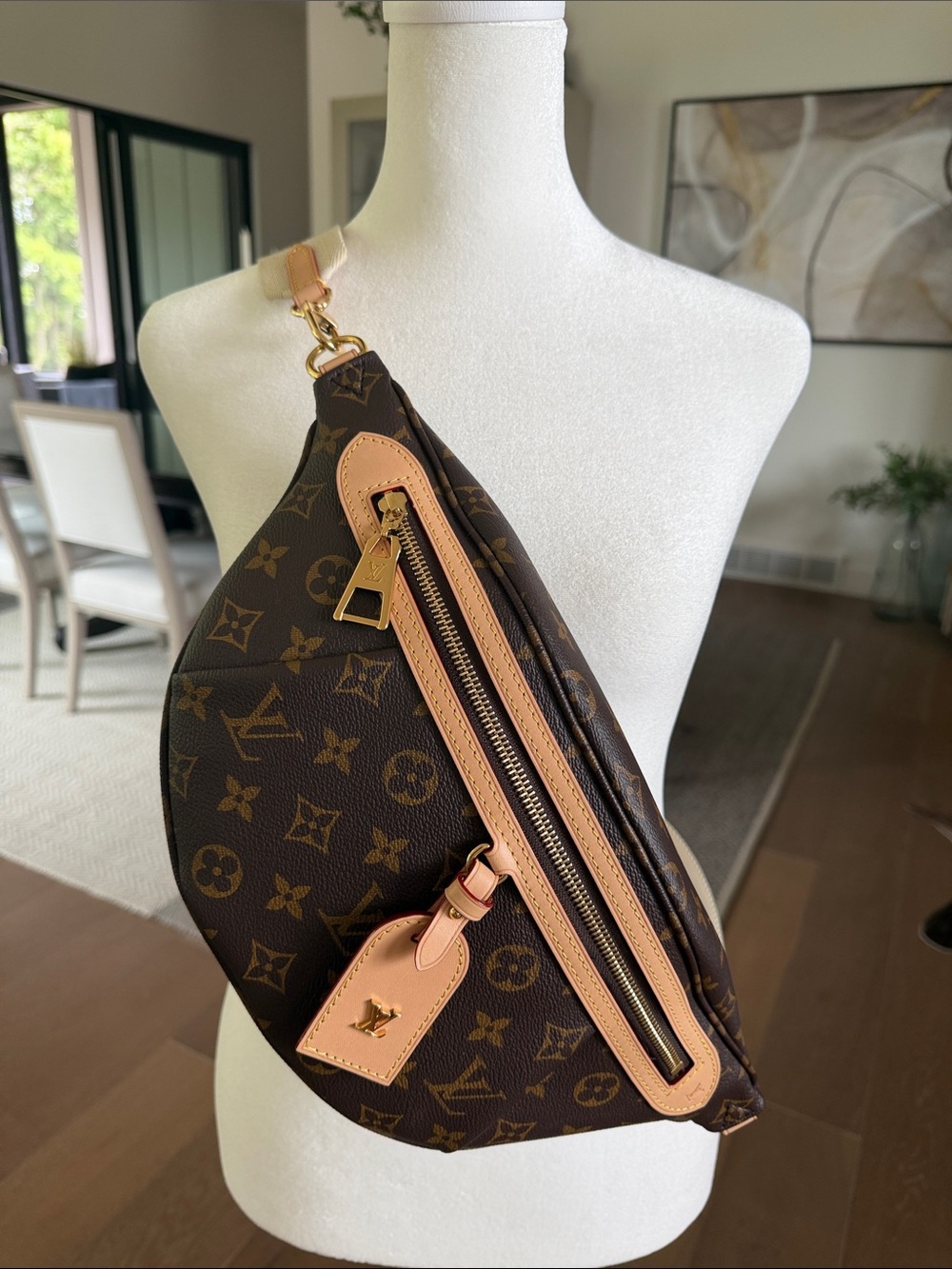 Louis Vuitton High rise Bumbag M46784 - Picture 11 of 13